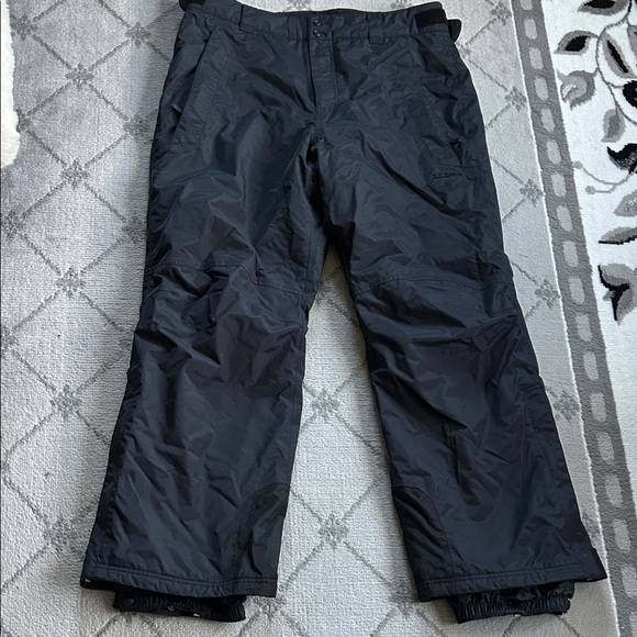 L.L. Bean Women's Black Nylon Snow Pants - Picture 1 of 16